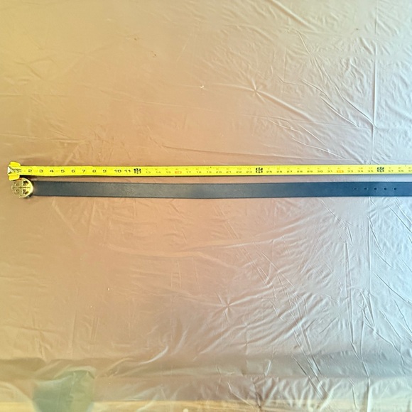 NWOT Tory Burch Gold Classic T Saffiano Leather Belt 1.5” Parisian Blue M/L $300 - Picture 6 of 10